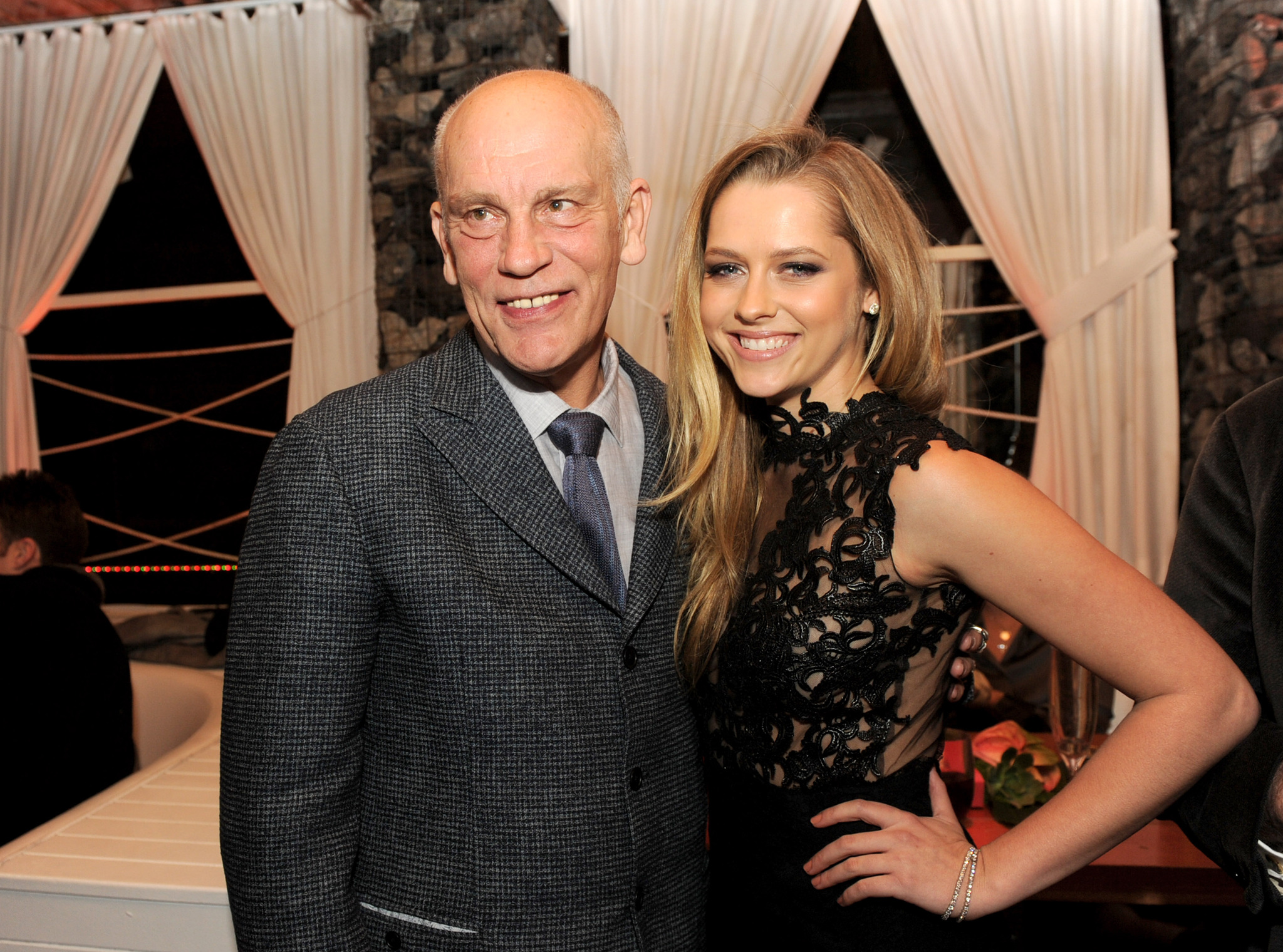 John Malkovich and Teresa Palmer at event of Silti kunai (2013)