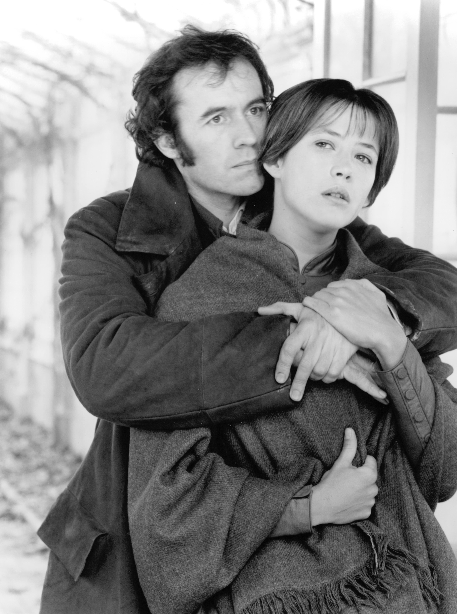 Still of Sophie Marceau and Stephen Dillane in Firelight (1997)