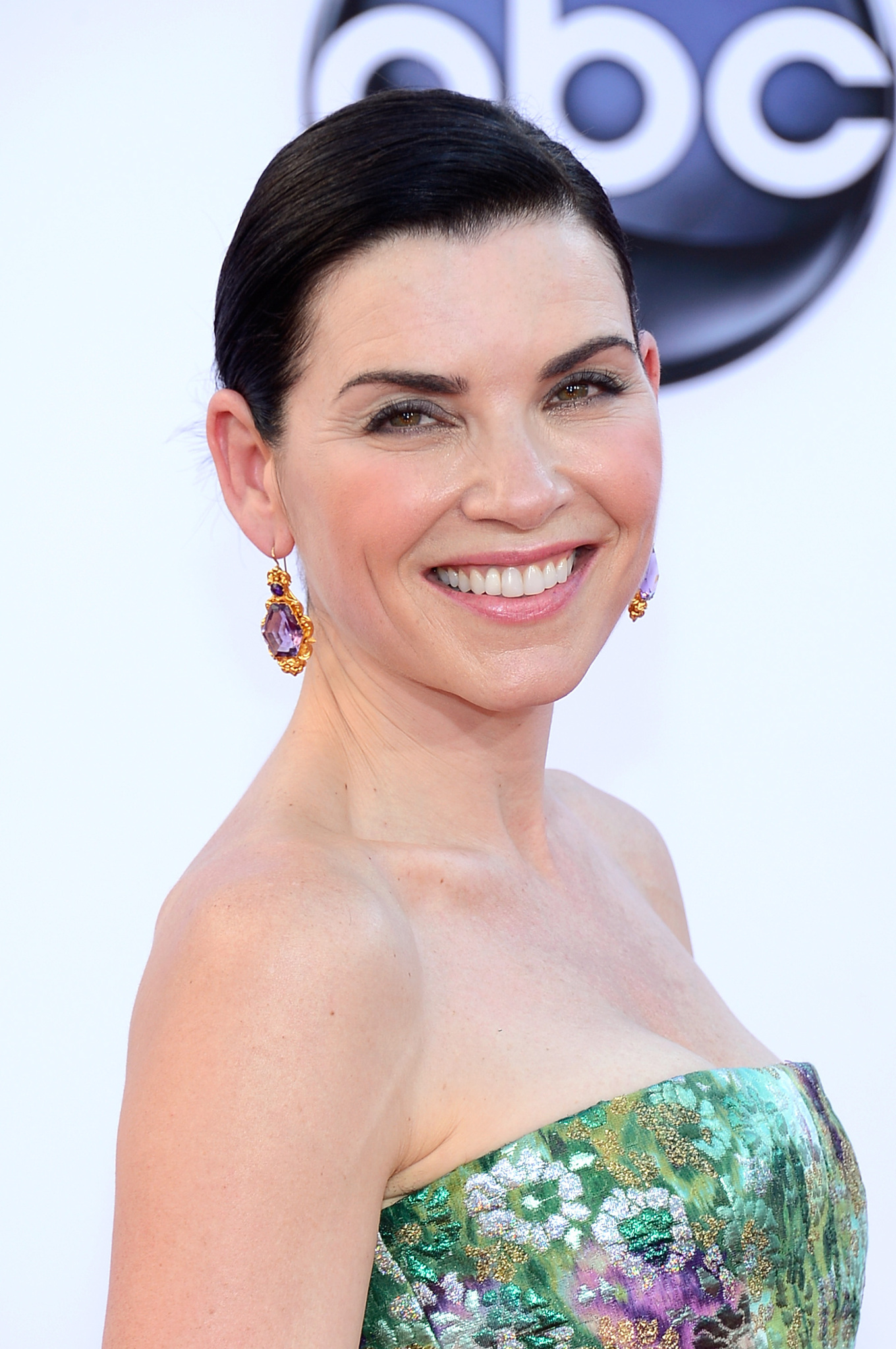 Julianna Margulies at event of The 64th Primetime Emmy Awards (2012)