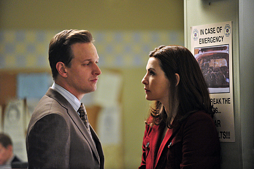 Still of Julianna Margulies and Josh Charles in The Good Wife (2009)