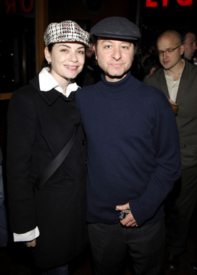 Julianna Margulies and Fisher Stevens at event of Fierce People (2005)