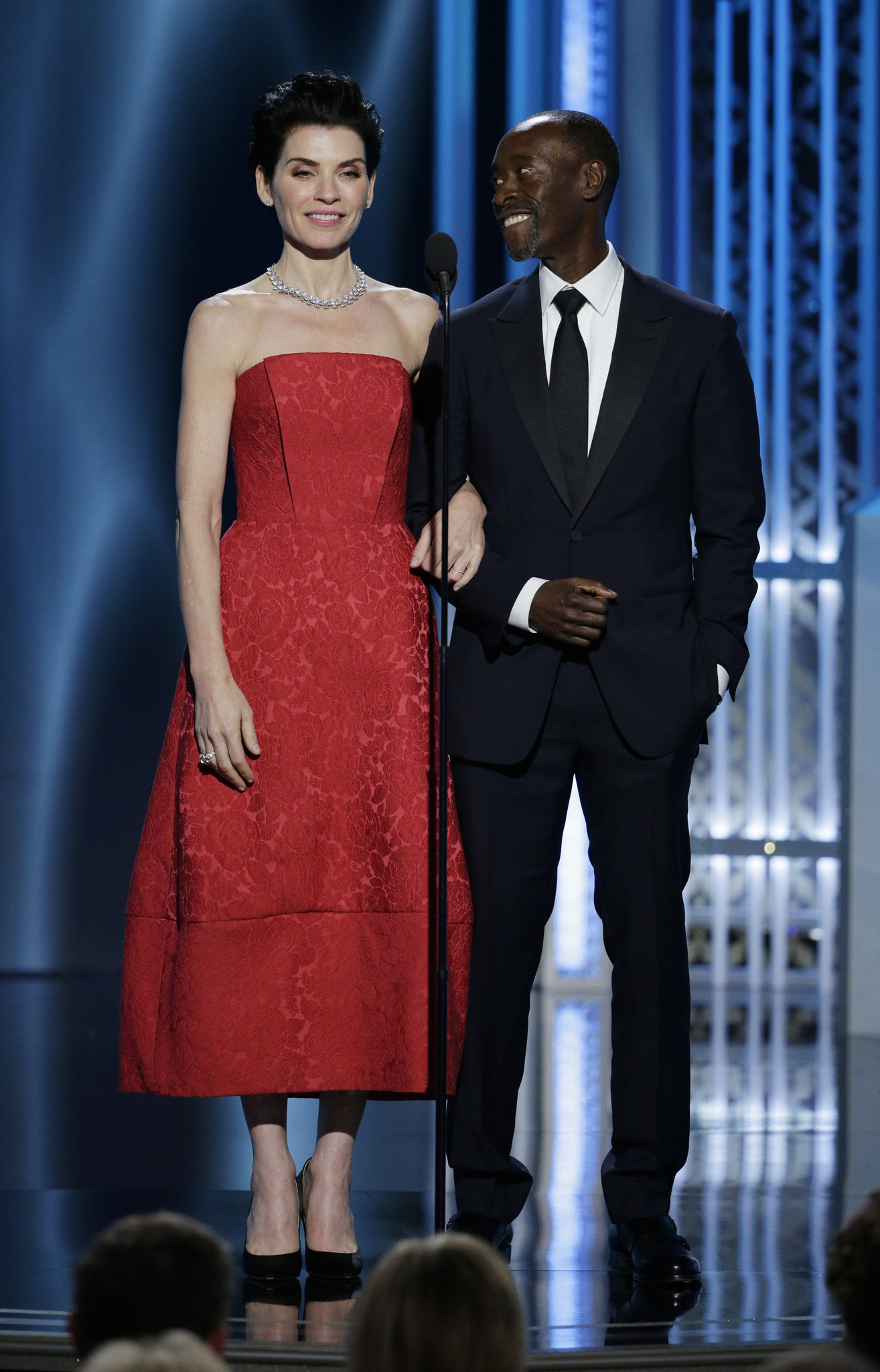 Don Cheadle and Julianna Margulies at event of 72nd Golden Globe Awards (2015)