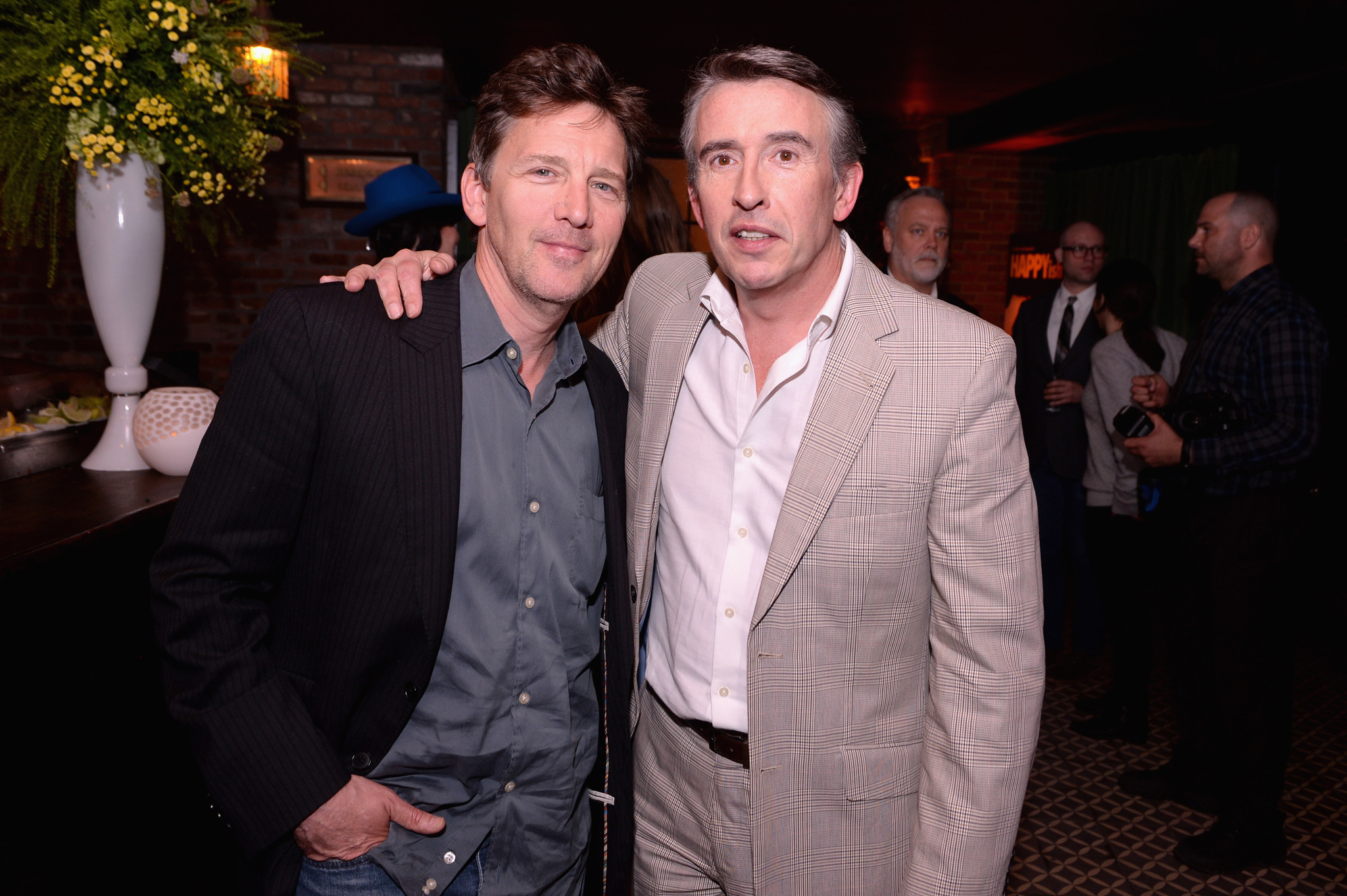 Andrew McCarthy and Steve Coogan at event of Happyish (2015)