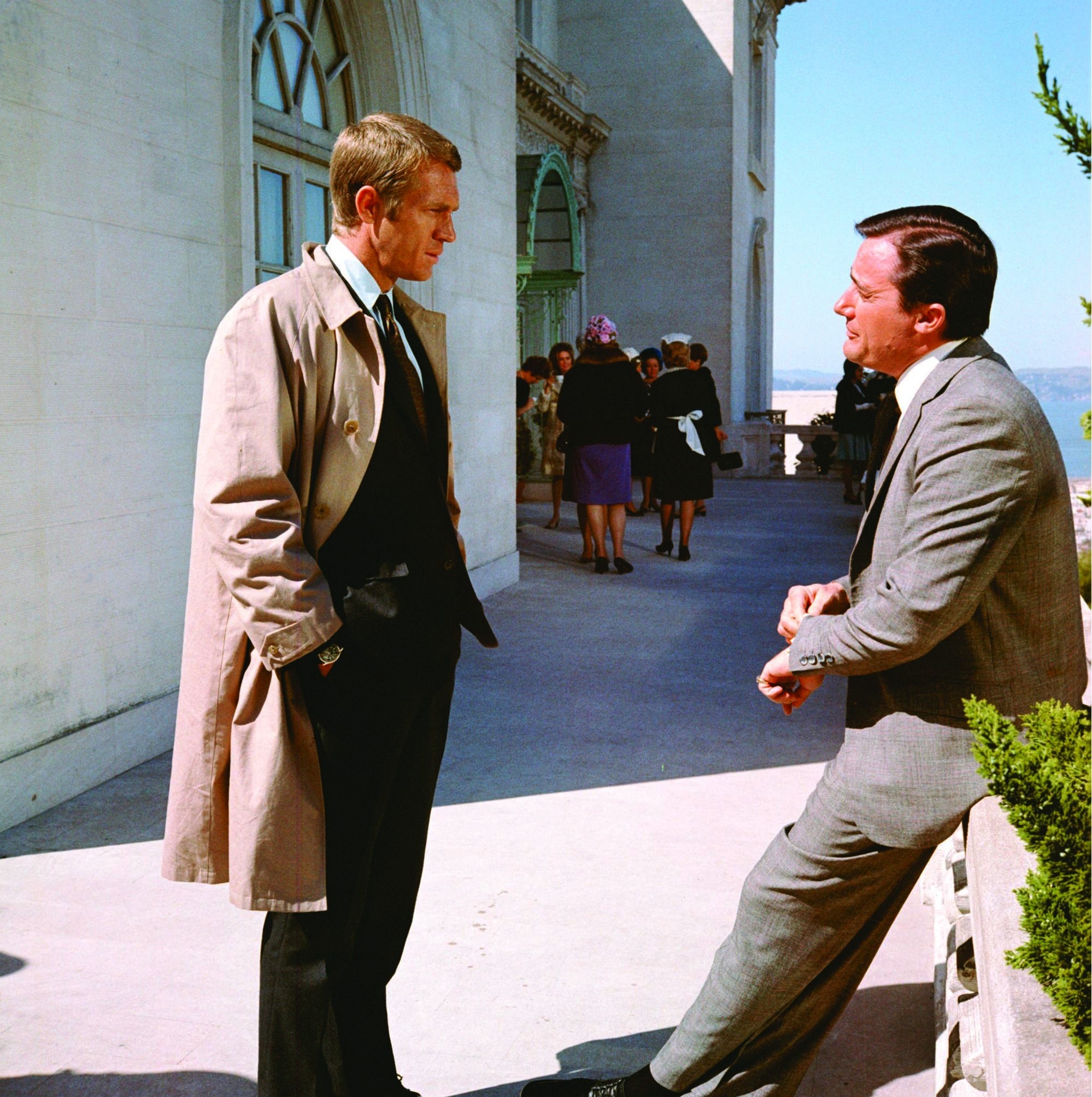 Still of Steve McQueen and Robert Vaughn in Bullitt (1968)