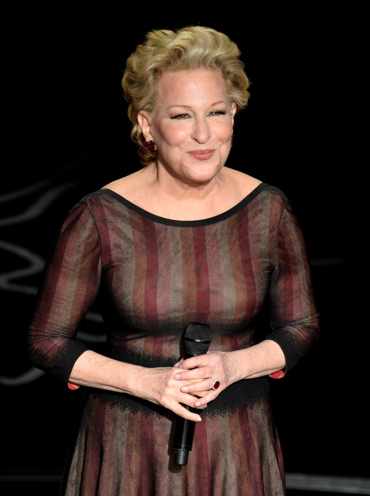 Bette Midler at event of The Oscars (2014)