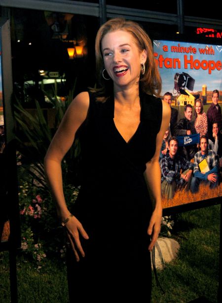 Penelope Ann Miller at event of A Minute with Stan Hooper (2003)