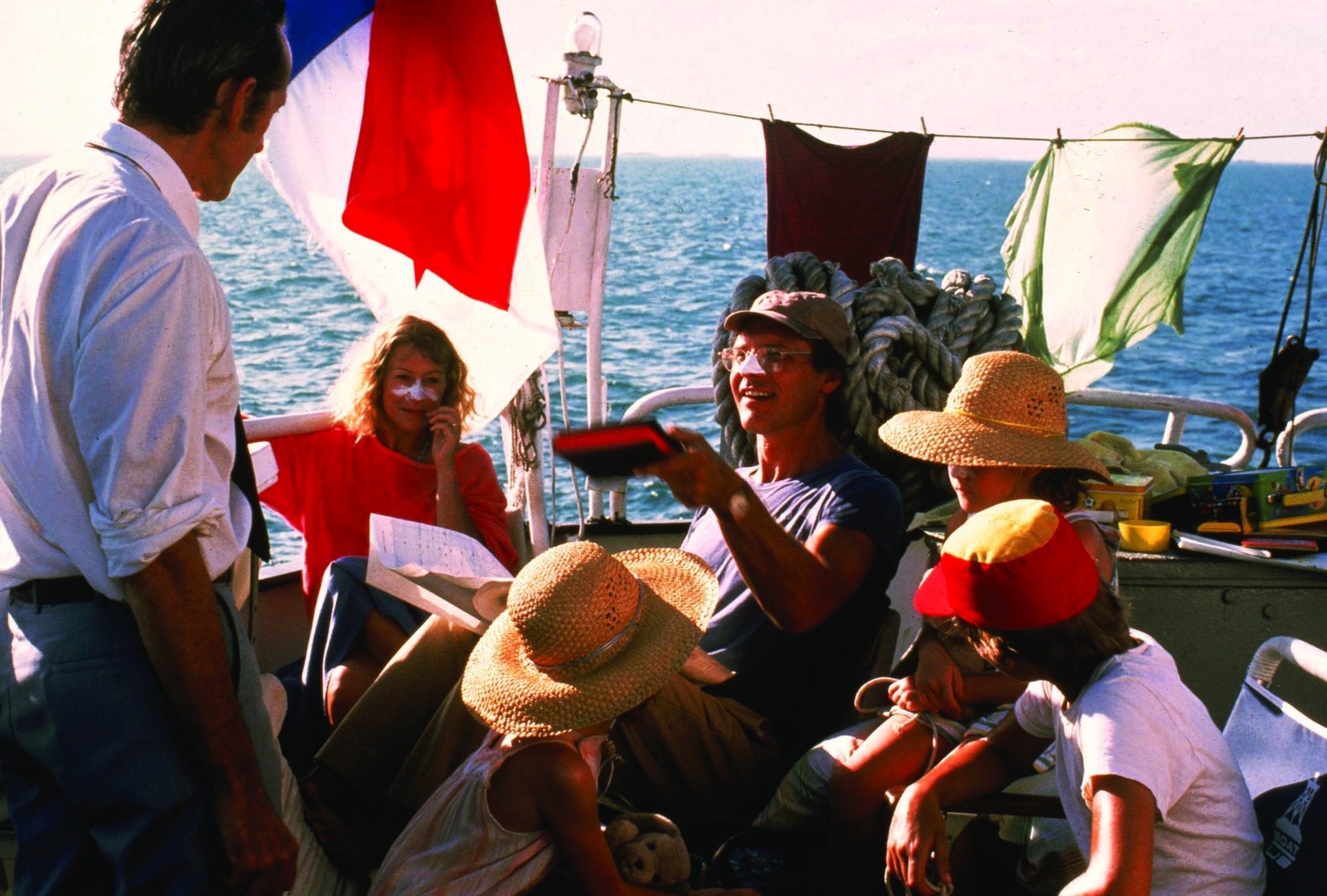 Still of Harrison Ford and Helen Mirren in The Mosquito Coast (1986)