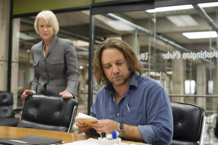 Still of Russell Crowe and Helen Mirren in Tikroji padetis (2009)