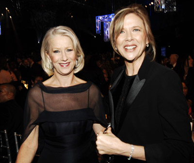 Helen Mirren and Annette Bening at event of 13th Annual Screen Actors Guild Awards (2007)