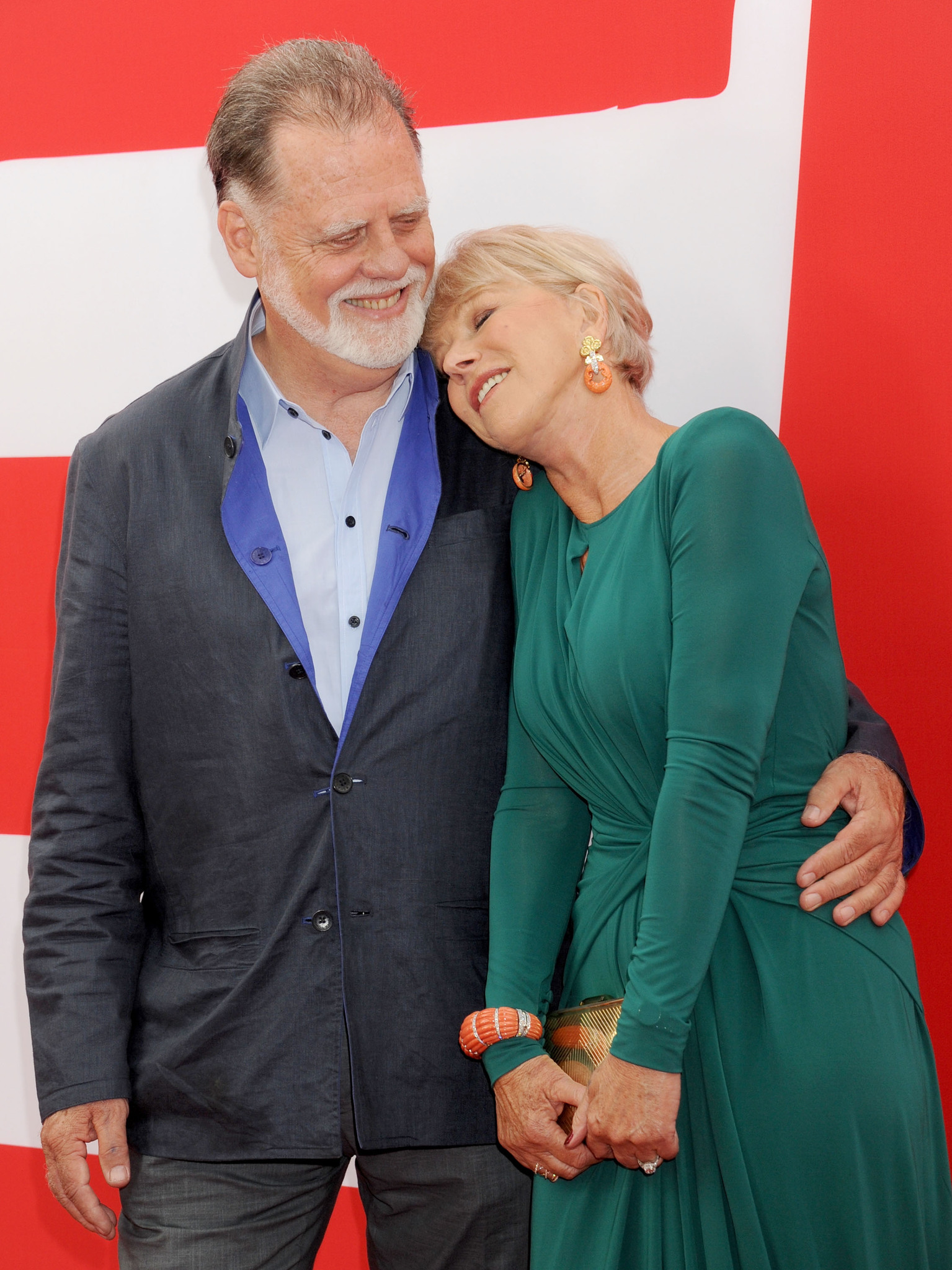 Taylor Hackford and Helen Mirren at event of Rizikinga Erzinti Diedukus 2 (2013)