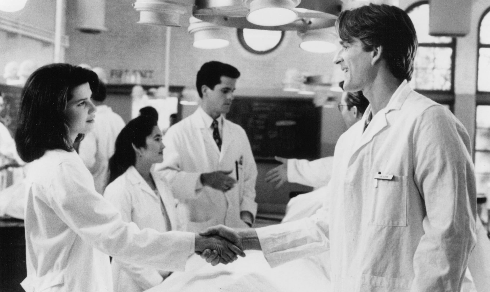Still of Matthew Modine and Daphne Zuniga in Gross Anatomy (1989)