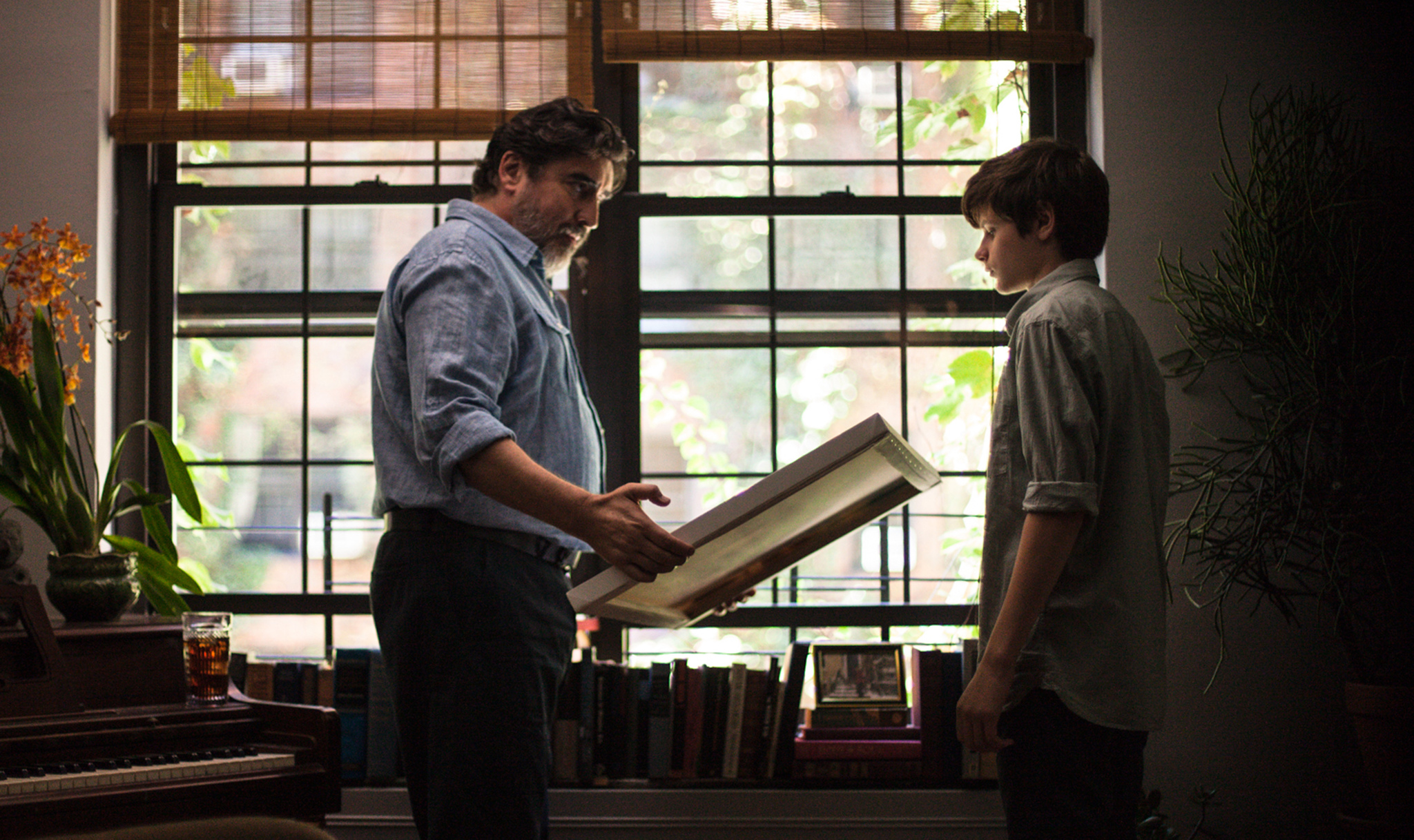 Still of Alfred Molina and Charlie Tahan in Love Is Strange (2014)