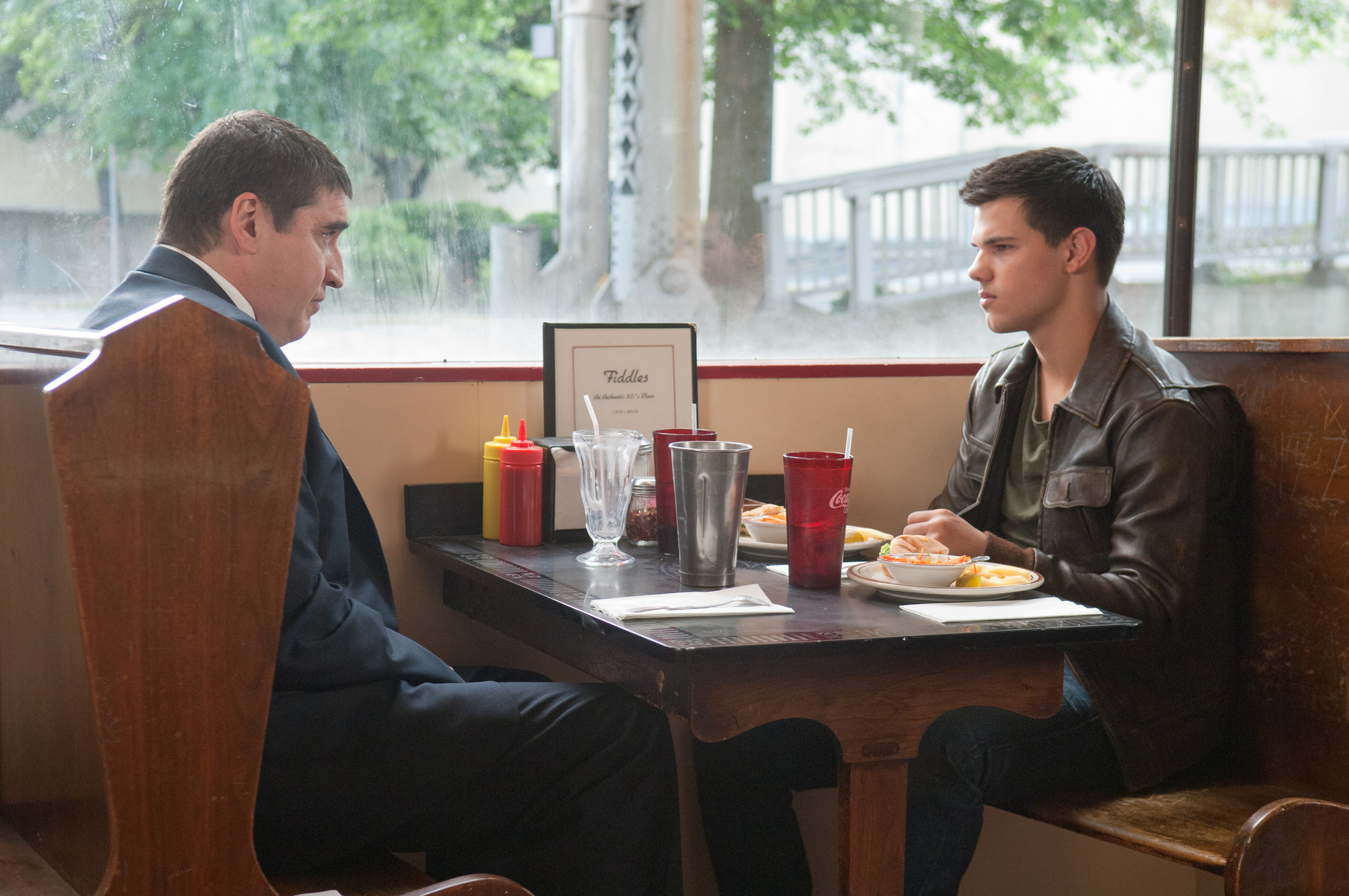 Still of Alfred Molina and Taylor Lautner in Abduction (2011)