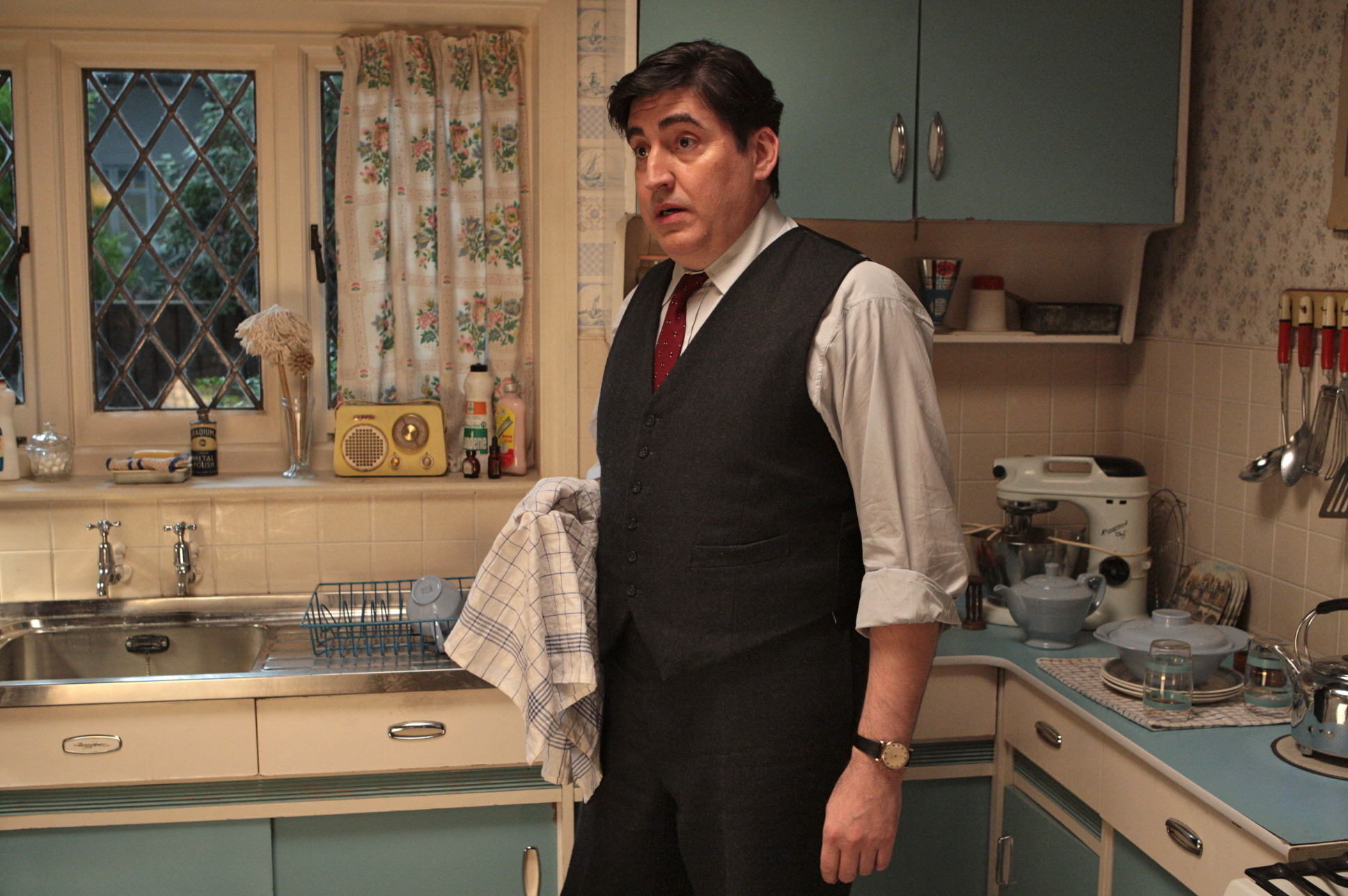Alfred Molina in An Education (2009)