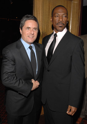 Eddie Murphy and Brad Grey at event of Dreamgirls (2006)