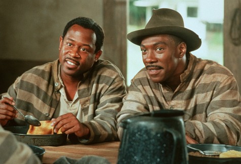 Still of Eddie Murphy and Martin Lawrence in Life (1999)