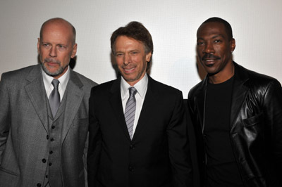 Bruce Willis, Eddie Murphy and Jerry Bruckheimer at event of Persijos princas: laiko smiltys (2010)