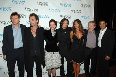 Liam Neeson, Ridley Scott, Orlando Bloom, Marton Csokas, Khaled Nabawy, Giannina Facio and Eva Green at event of Kingdom of Heaven (2005)