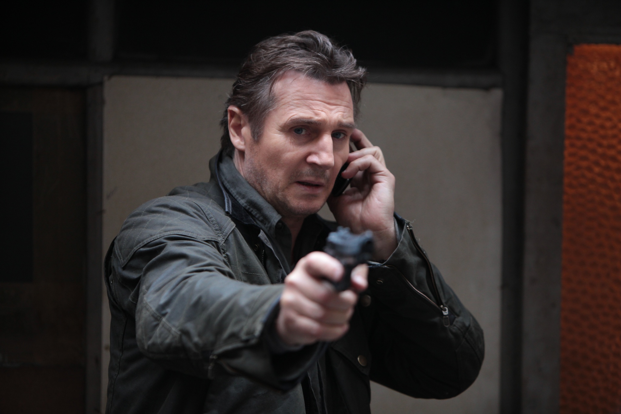 Still of Liam Neeson in Pagrobimas 2: Neisvengiamas kerstas (2012)