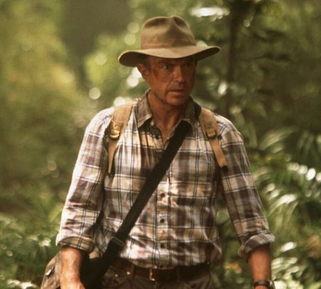 Still of Sam Neill in Jurassic Park III (2001)
