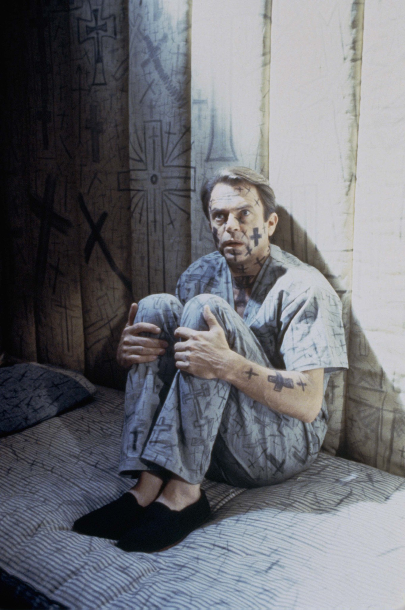 Still of Sam Neill in In the Mouth of Madness (1994)