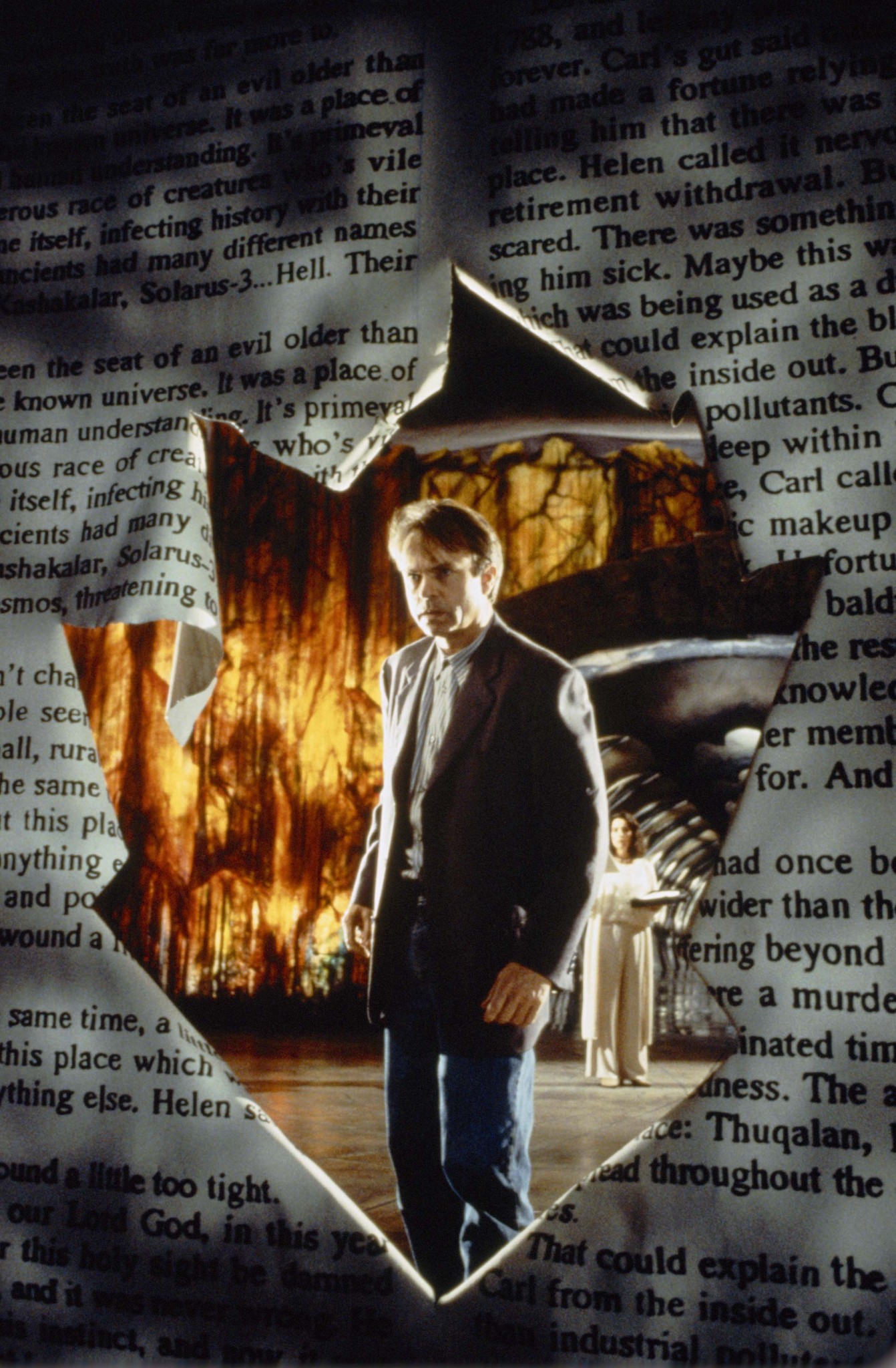 Still of Sam Neill in In the Mouth of Madness (1994)