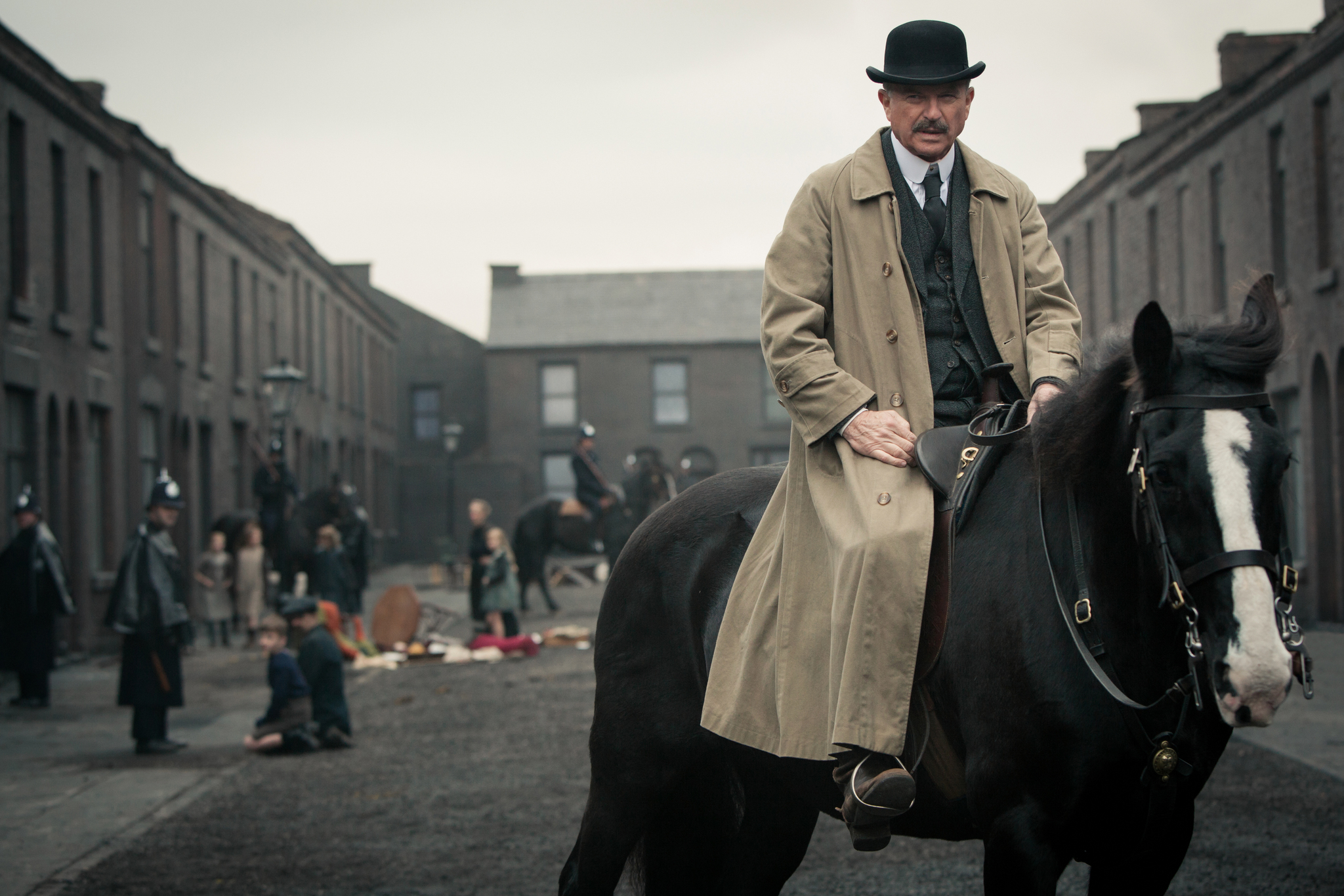 Still of Sam Neill in Peaky Blinders (2013)