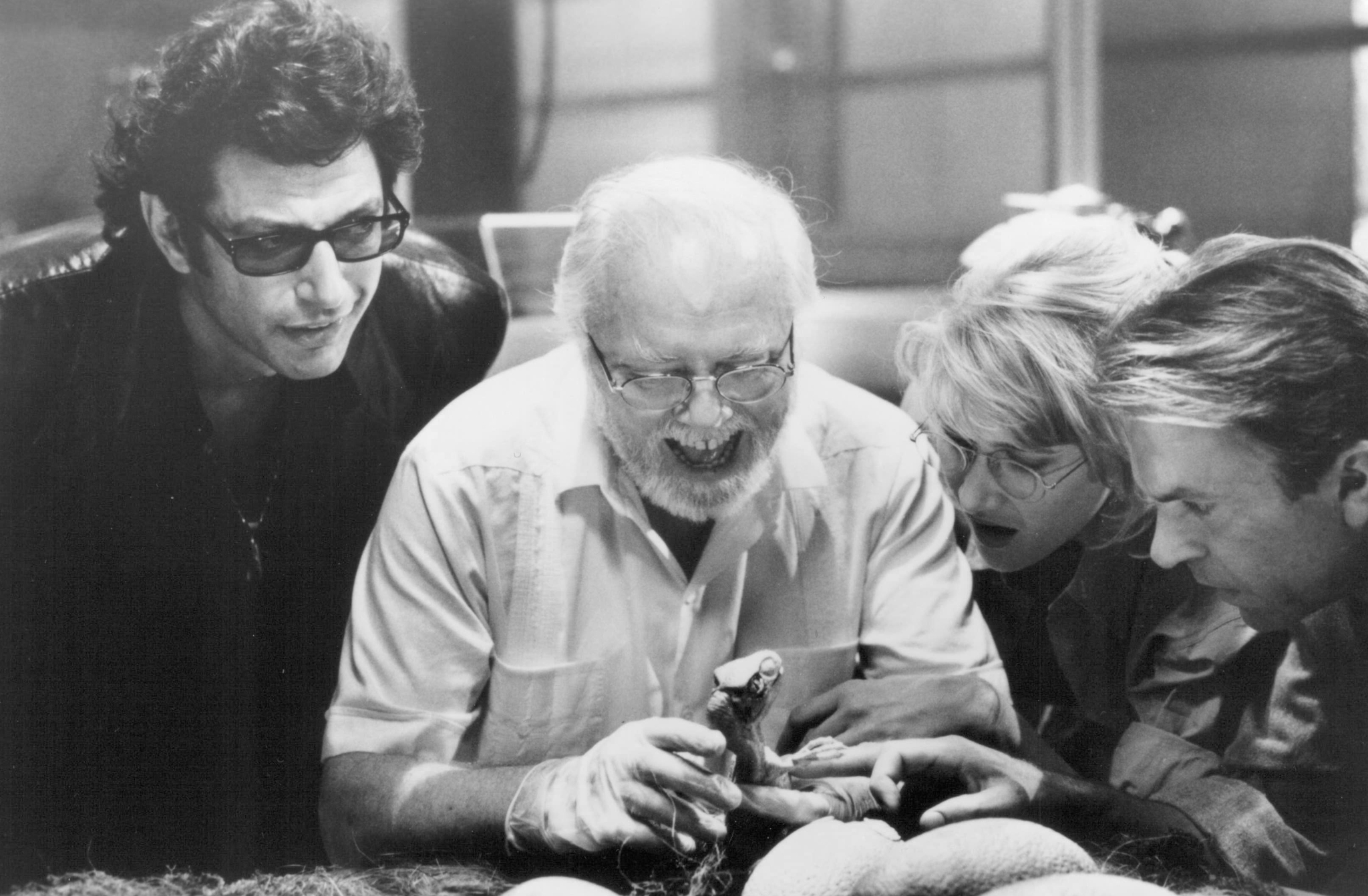 Still of Jeff Goldblum, Richard Attenborough, Laura Dern and Sam Neill in Juros periodo parkas (1993)