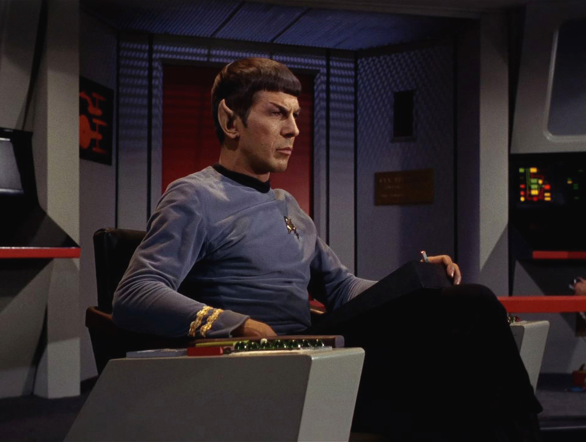 Still of Leonard Nimoy in Star Trek (1966)