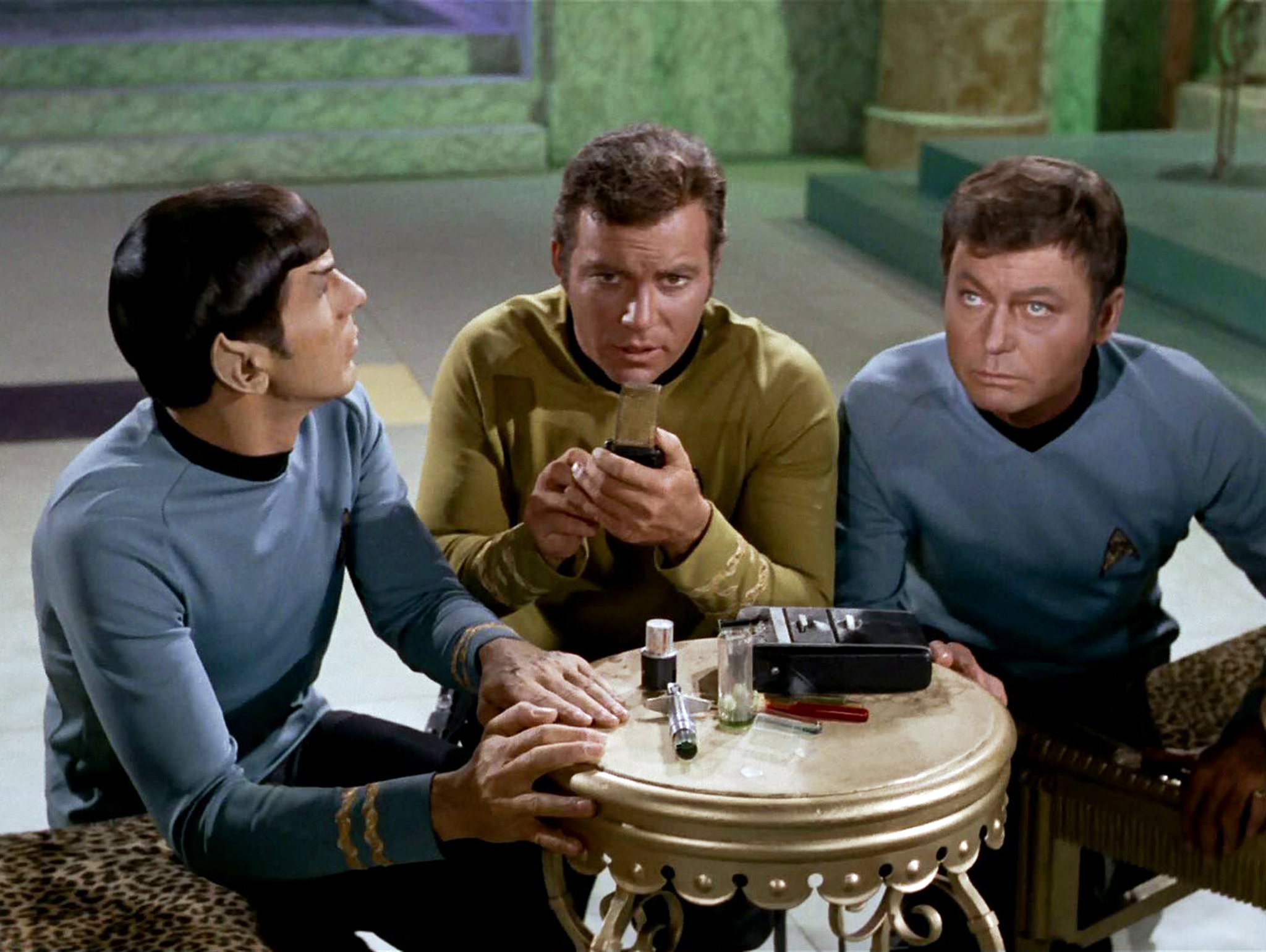 Still of Leonard Nimoy, William Shatner and DeForest Kelley in Star Trek (1966)