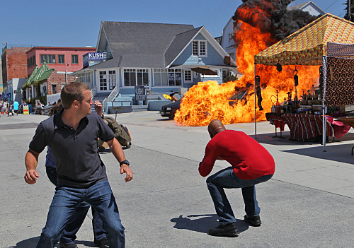 Still of Chris O'Donnell and LL Cool J in NCIS: Los Angeles (2009)