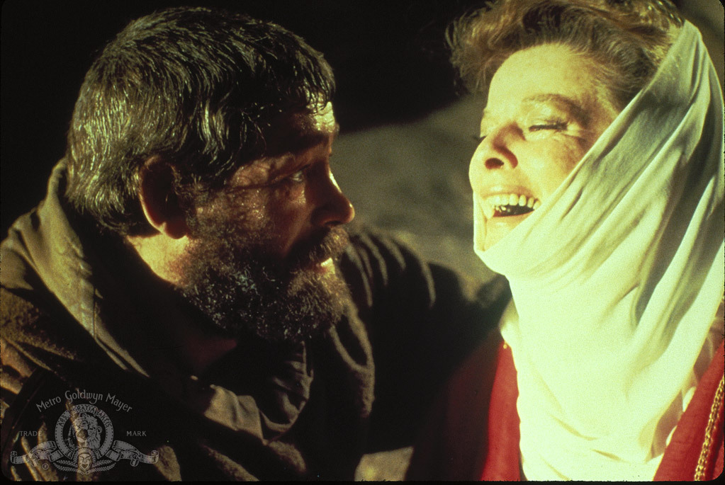 Still of Katharine Hepburn and Peter O'Toole in The Lion in Winter (1968)