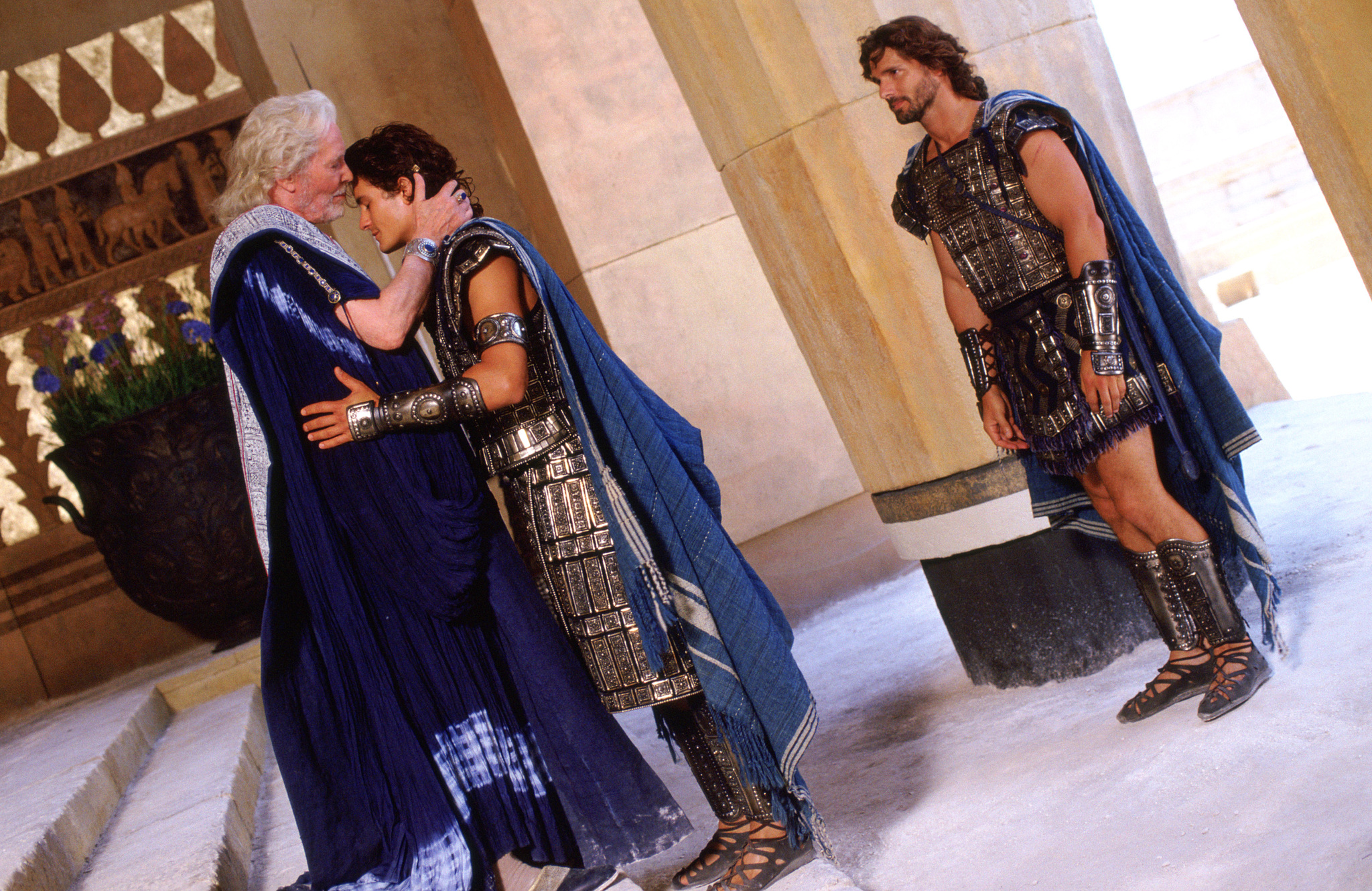 Still of Peter O'Toole, Eric Bana and Orlando Bloom in Troy (2004)