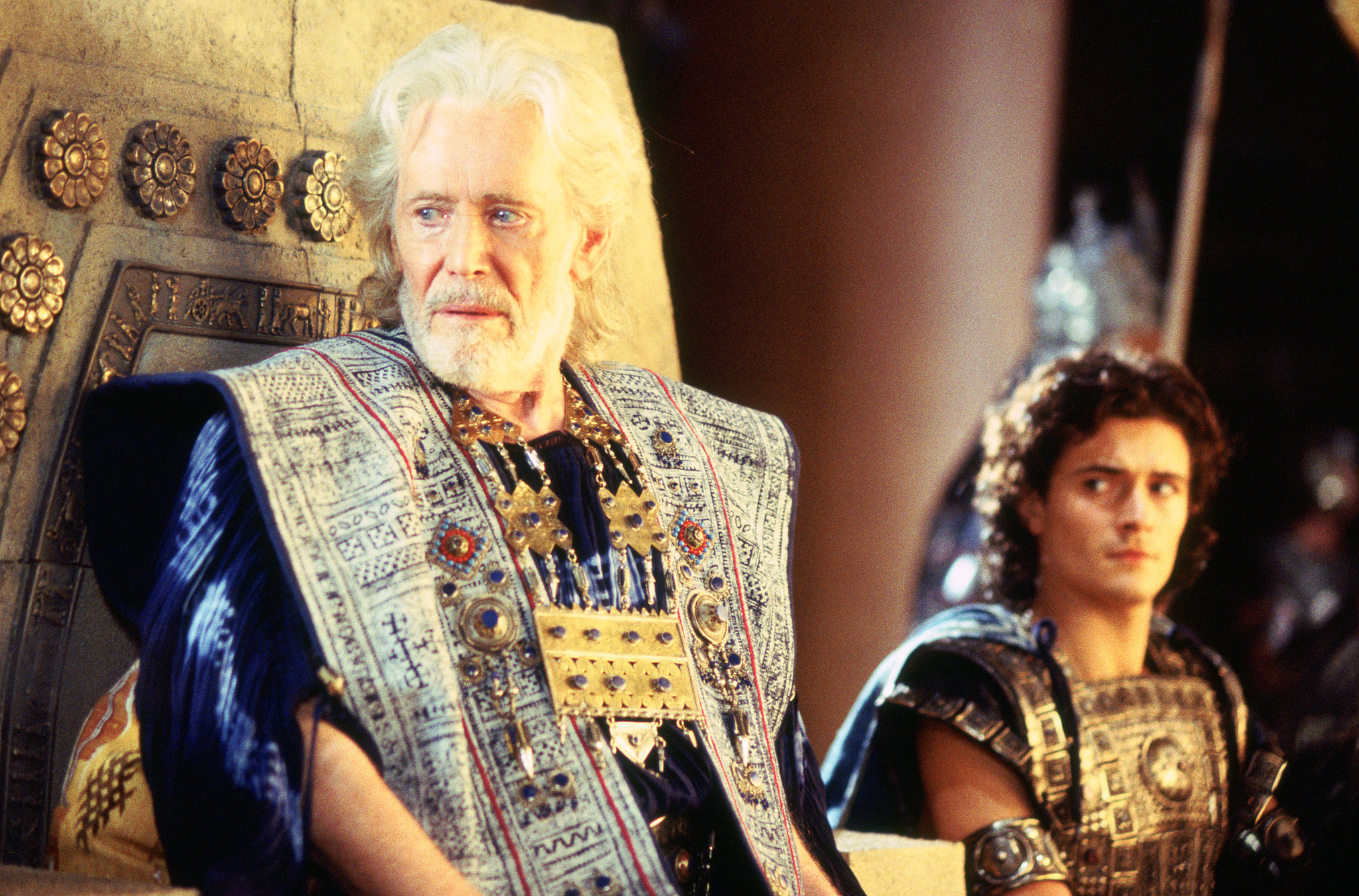 Still of Peter O'Toole and Orlando Bloom in Troy (2004)
