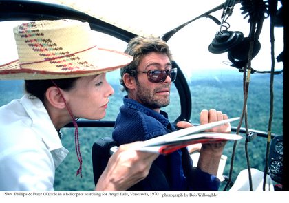 Peter O'Toole and Sian Phillips in a helicopter searching for Angel Falls, Venezuela 1970 © 1978 Bob Willoughby