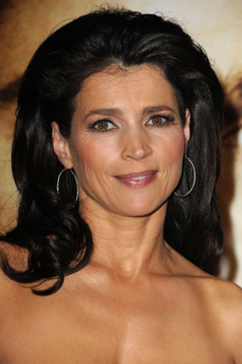 Julia Ormond at event of Keista Bendzamino Batono istorija (2008)