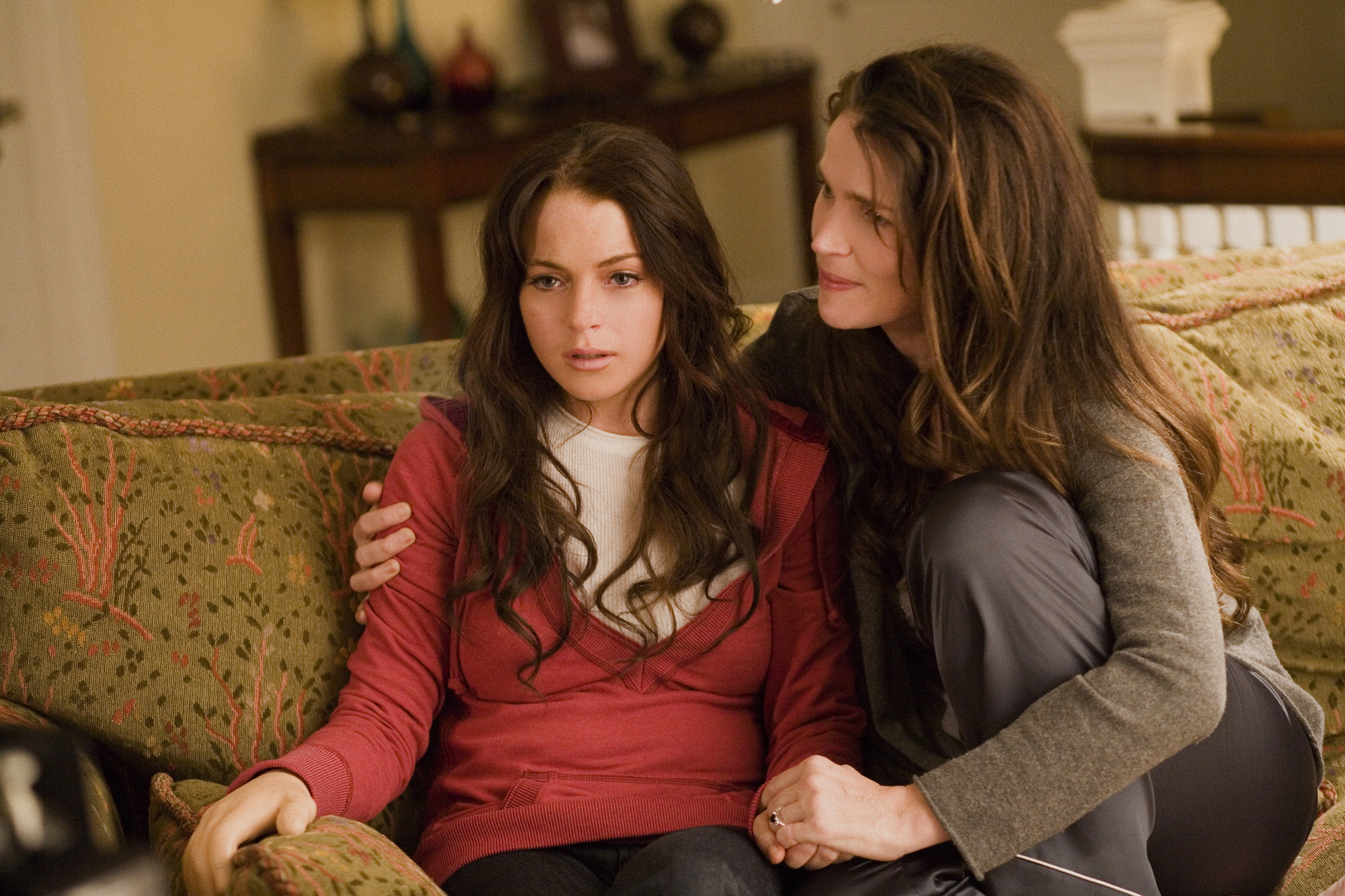 Still of Julia Ormond and Lindsay Lohan in I Know Who Killed Me (2007)