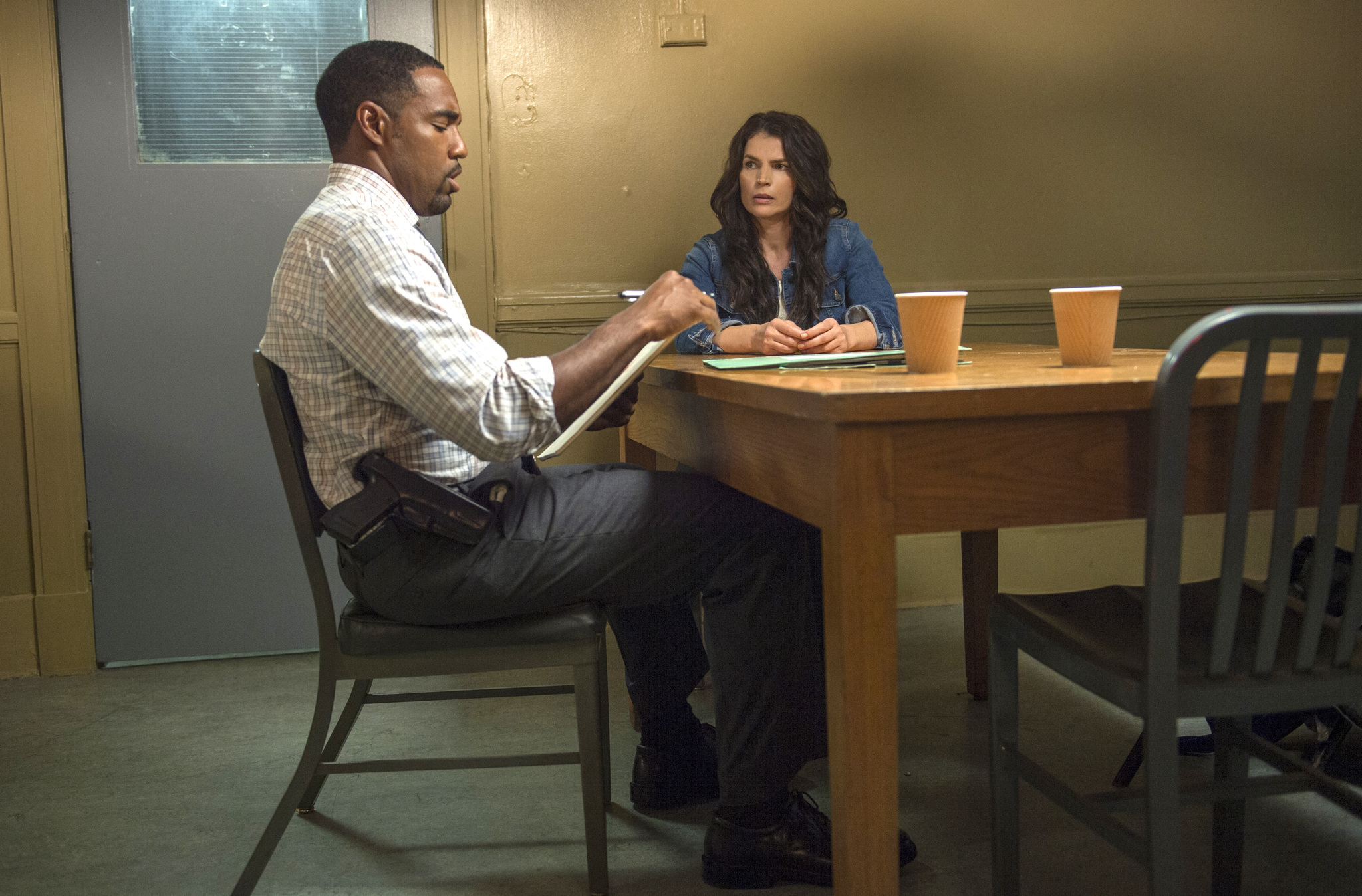 Still of Julia Ormond and Jason George in Witches of East End (2013)