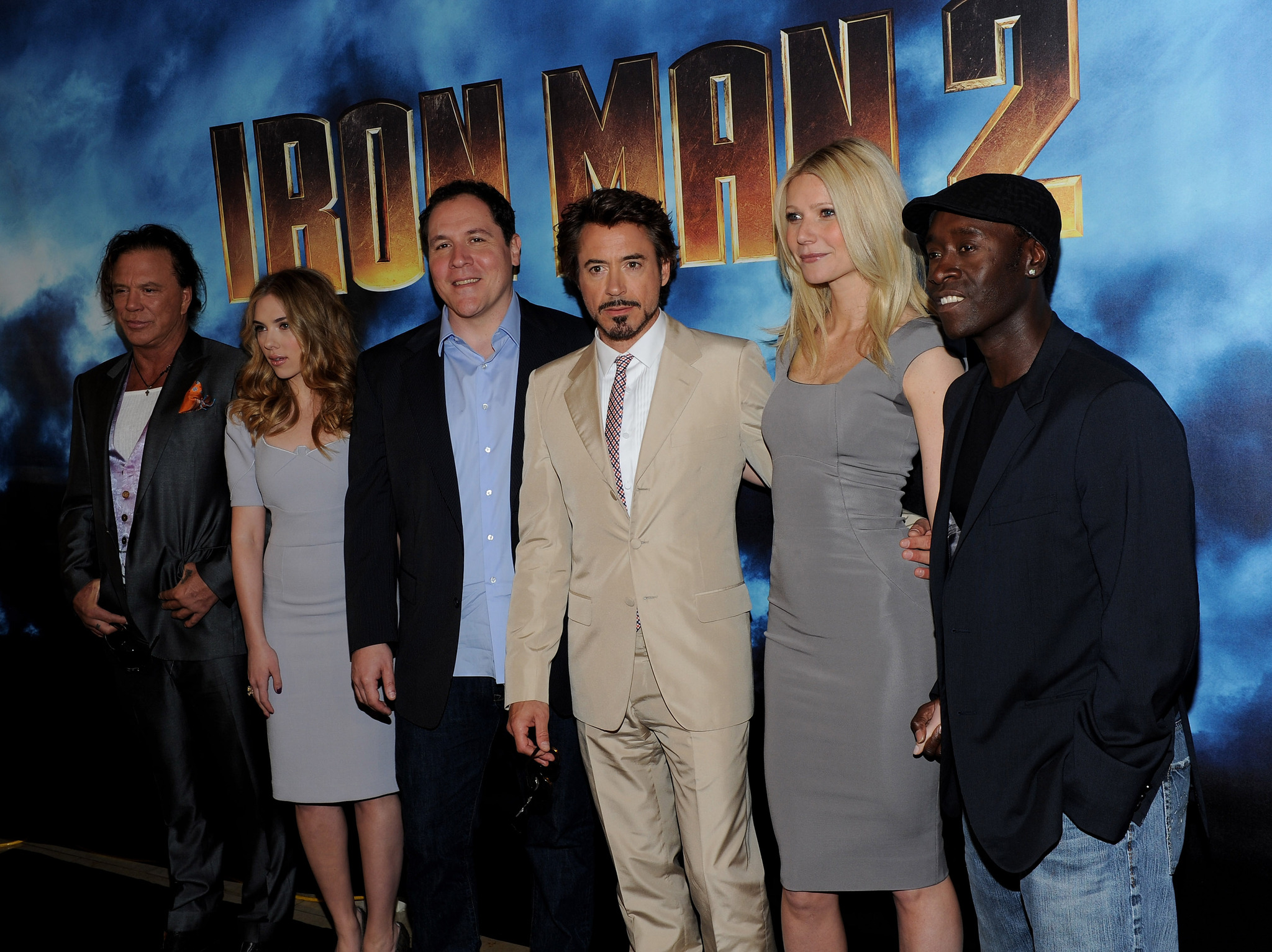 Don Cheadle, Robert Downey Jr., Gwyneth Paltrow, Mickey Rourke, Jon Favreau and Scarlett Johansson at event of Gelezinis zmogus 2 (2010)