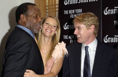 Danny Glover, Gwyneth Paltrow and Owen Wilson at event of The Royal Tenenbaums (2001)