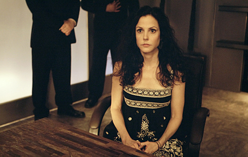 Still of Mary-Louise Parker in Weeds (2005)