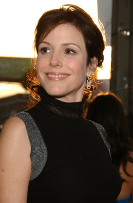 Mary-Louise Parker at event of Weeds (2005)