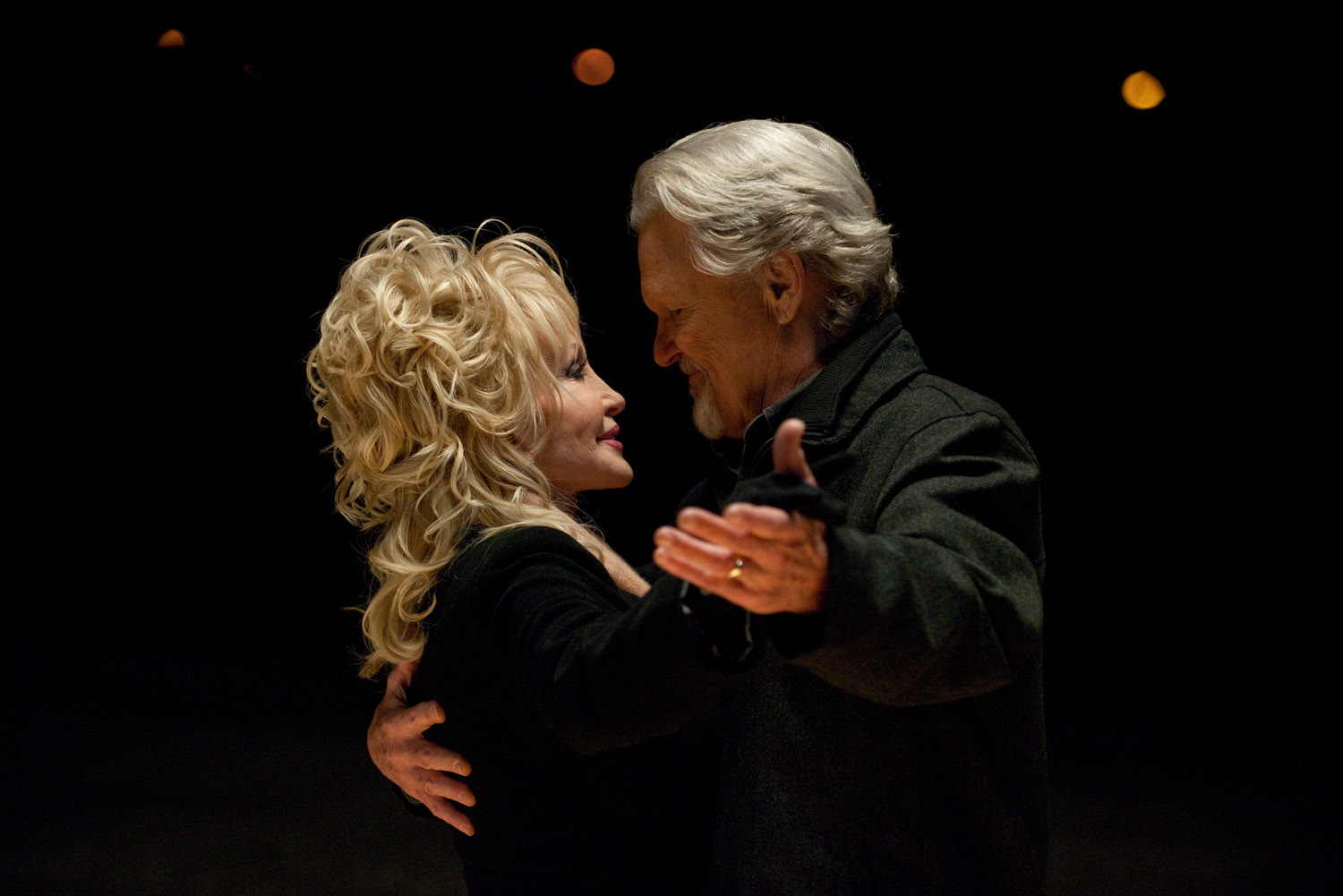 Still of Dolly Parton and Kris Kristofferson in Joyful Noise (2012)