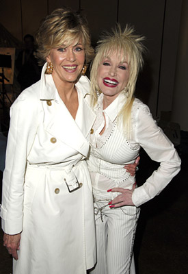 Jane Fonda and Dolly Parton at event of Nine to Five (1980)