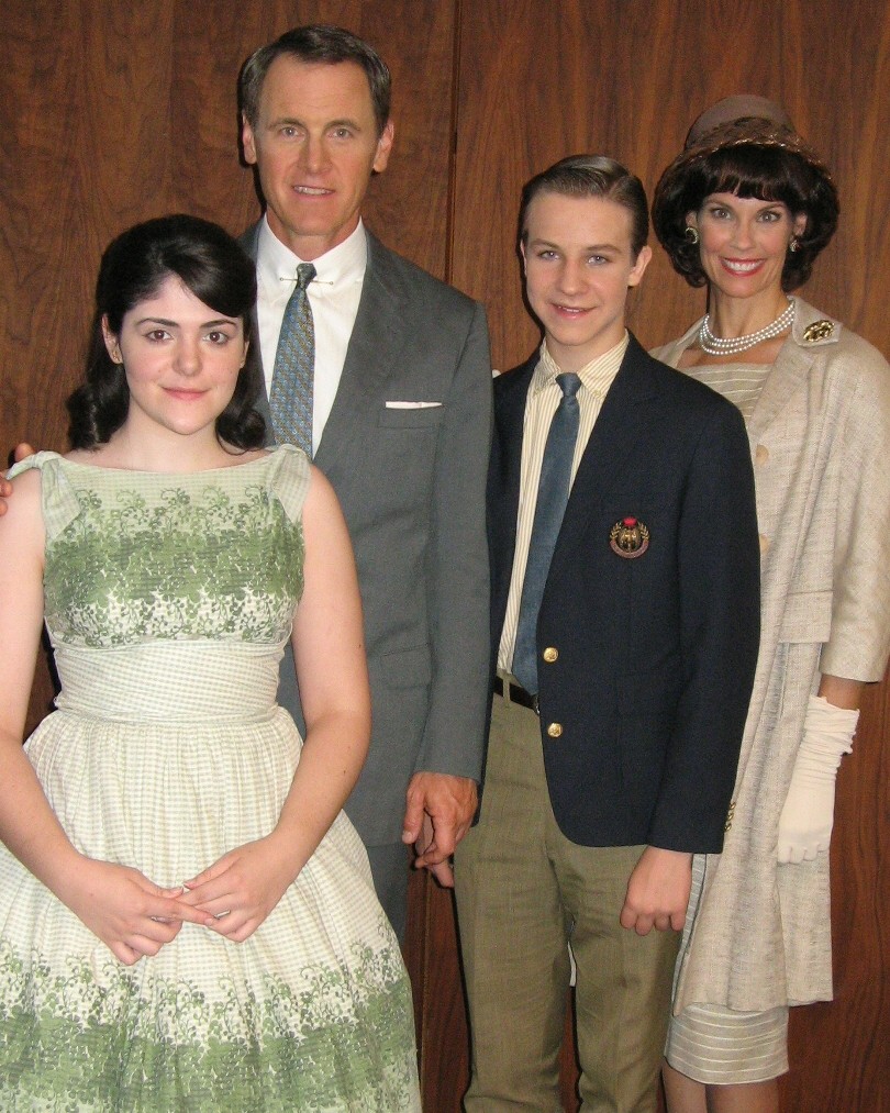 Alexandra Paul as Duck Phillips (Mark Moses) ex-wife with their kids on the set of Mad Men 2008
