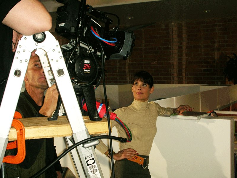 Alexandra Paul on the set of He's Such a Girl 2007