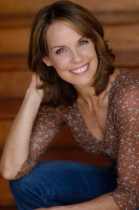 Alexandra Paul