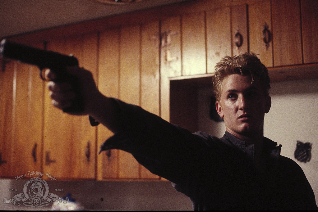 Still of Sean Penn in At Close Range (1986)