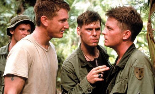 Still of Michael J. Fox and Sean Penn in Casualties of War (1989)