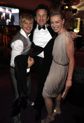 Sean Penn, Ellen DeGeneres and Portia de Rossi at event of The 80th Annual Academy Awards (2008)